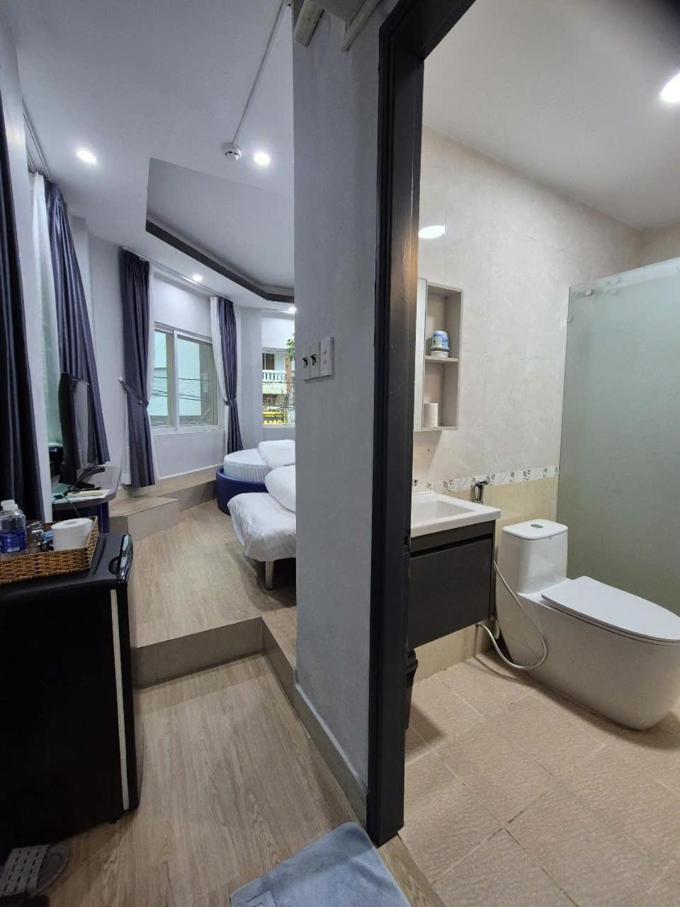 Apec Bnb Hotel Ho Chi Minh City Exterior photo