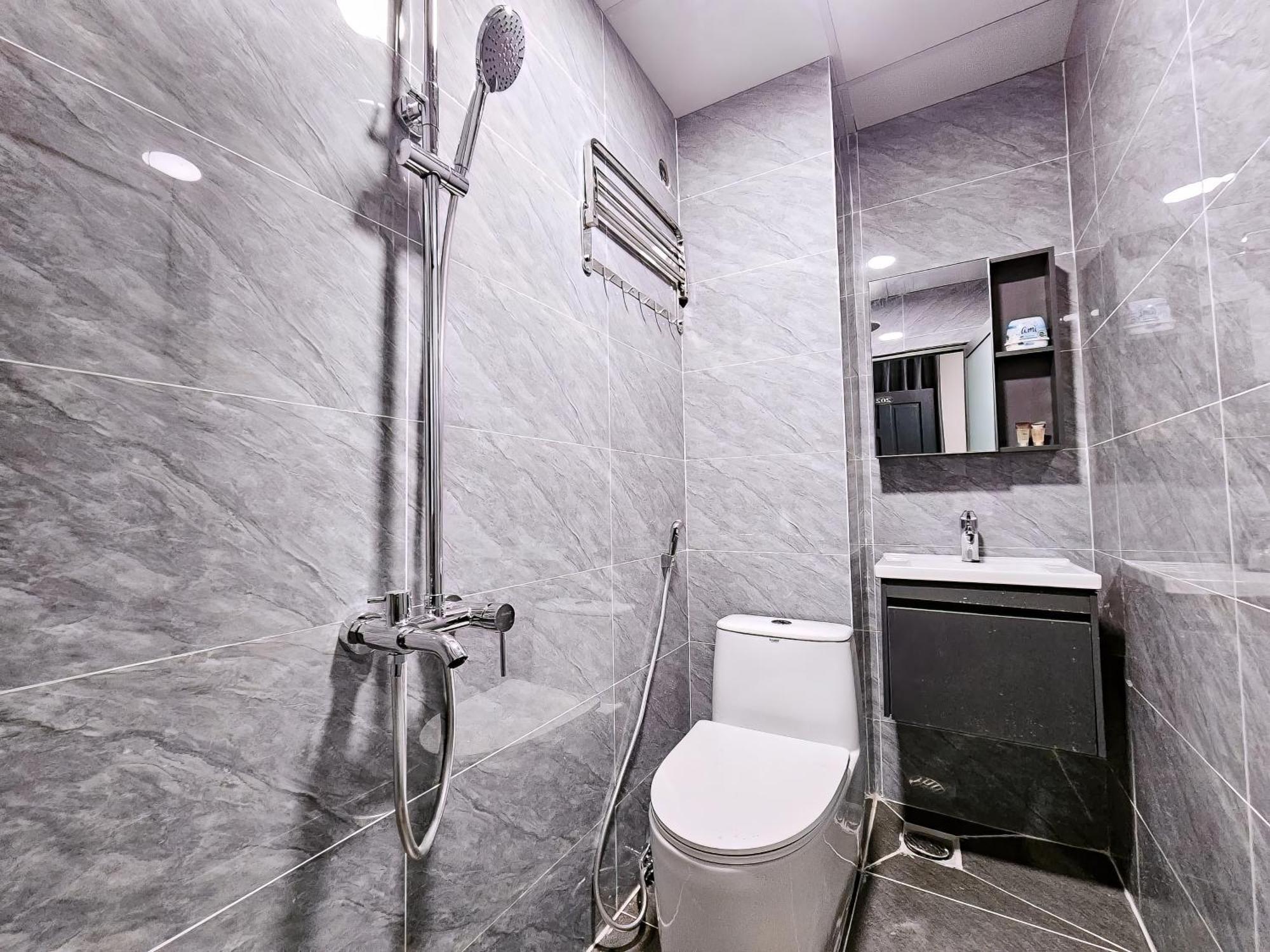 Apec Bnb Hotel Ho Chi Minh City Exterior photo